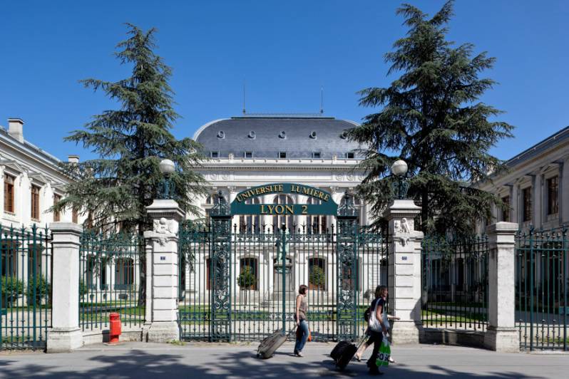 Copyright : Brice Robert